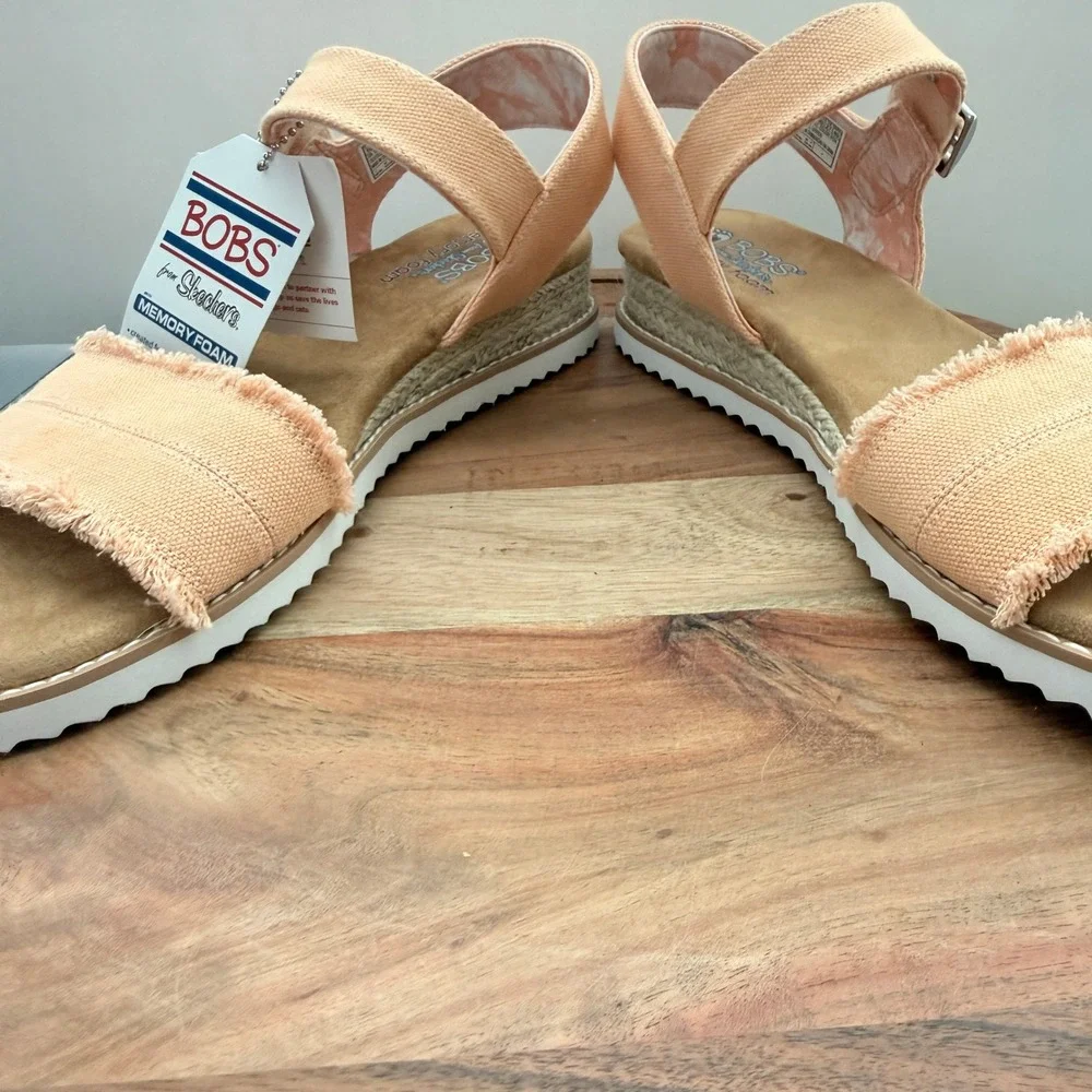 BOBS from Skechers Womens 10 Desert‎ Kiss Peach Canvas Espadrille Sandals